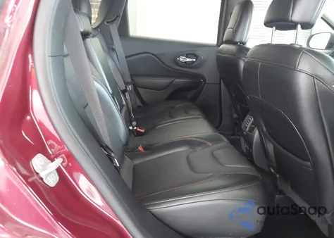 2021 Jeep Cherokee Trailhawk 4X4 from USA, damaged, VIN 1C4PJMBX8MD218960